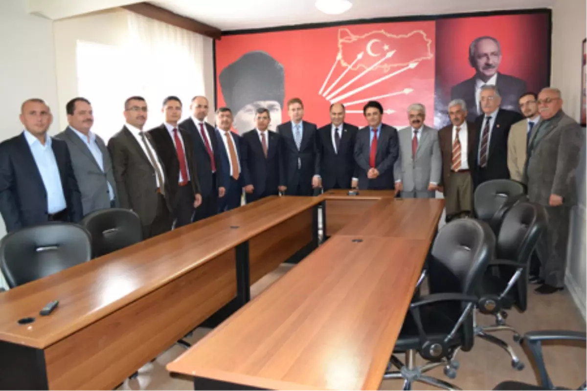 Belediye Başkanı Akdoğan, Tebrikleri Kabul Etti