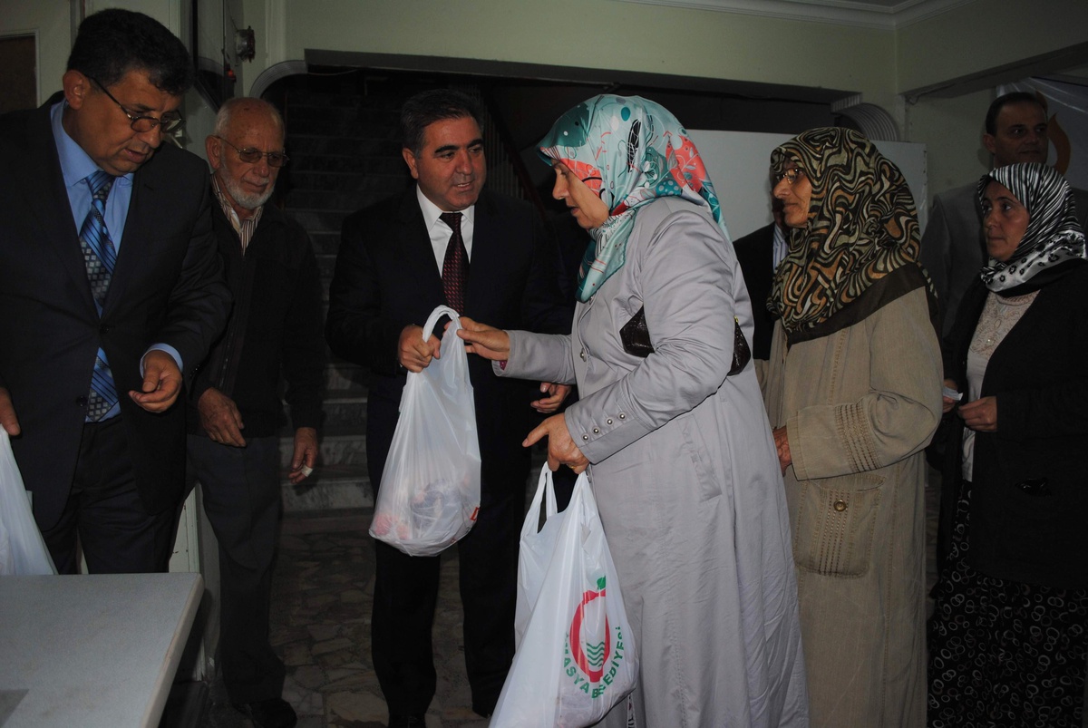 Hayatcan ile Belediye 2.5 Ton Kurban Eti Dağıttı