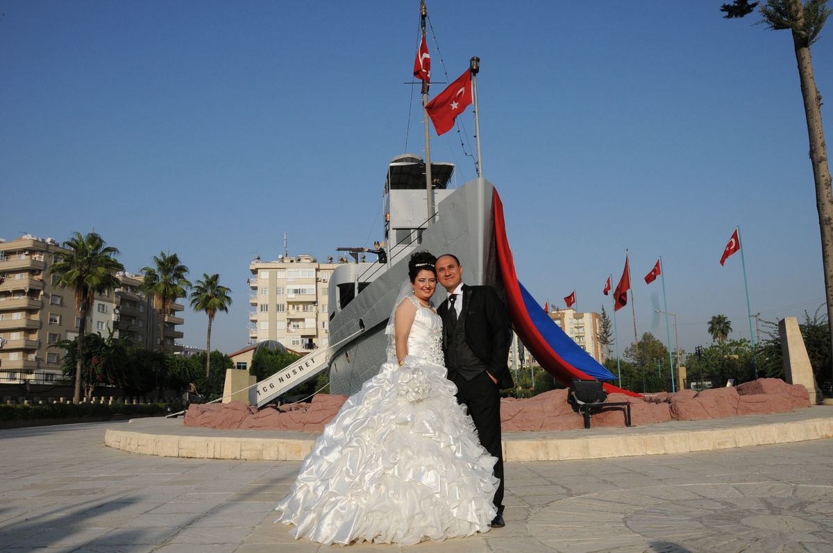 Kahraman Gemi Yeni Çiftlere de Tanıklık Ediyor