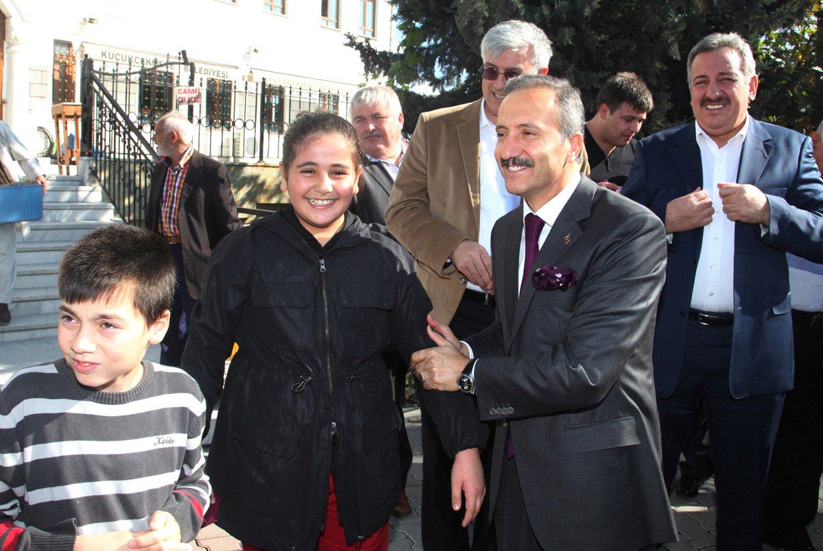 Küçükçekmece\'de Bayram Kutlamaları Devam Ediyor