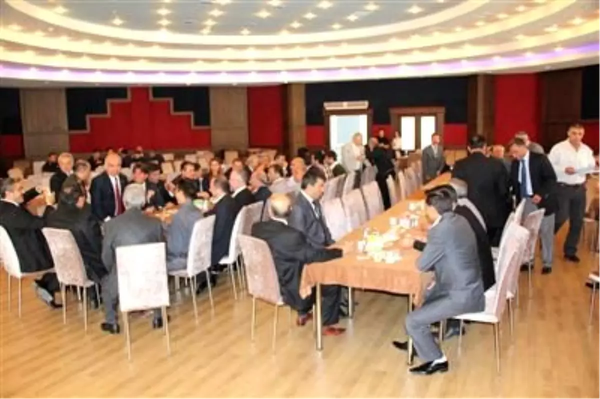 Nazilli\'de Bayramlaşma Duygulu Anlara Sahne Oldu