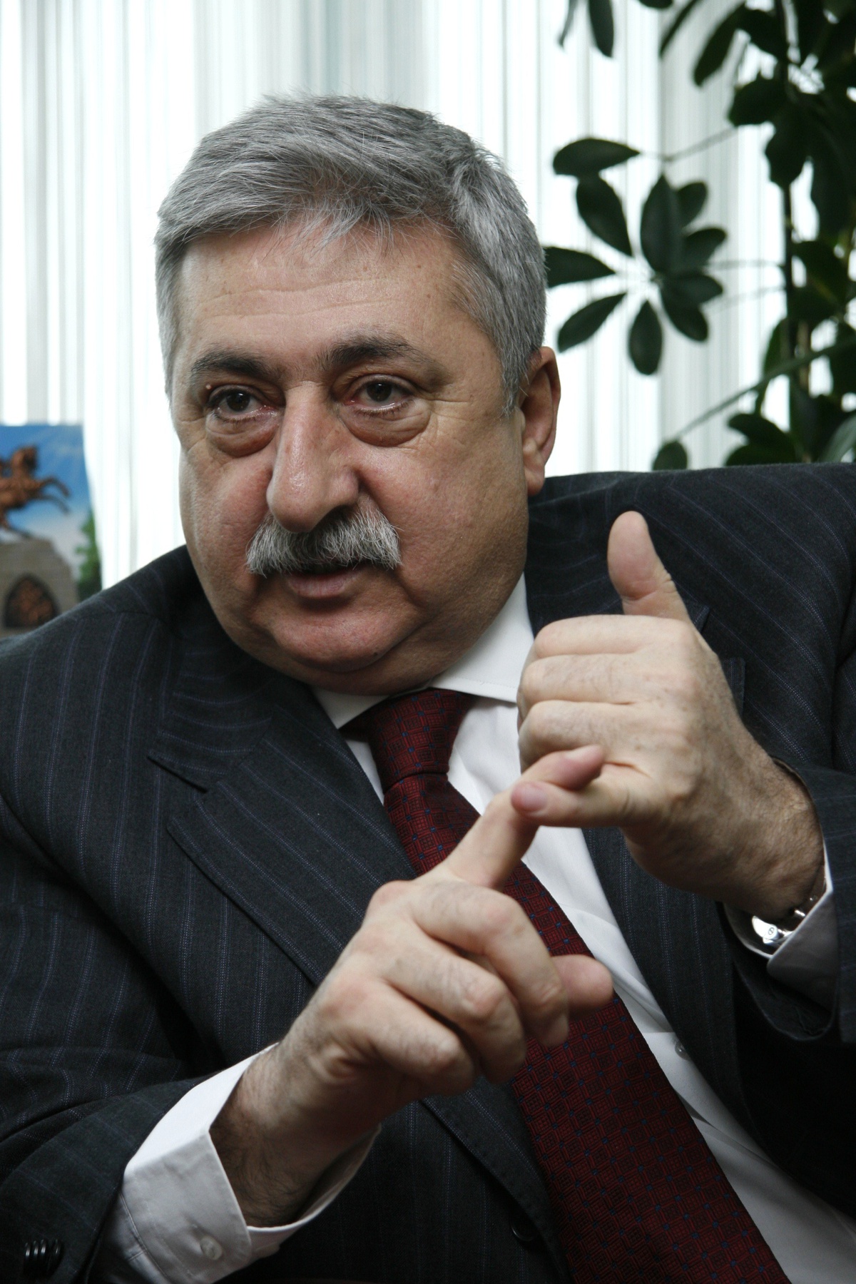 Palandöken: "Piyasada Para Yok, Borçla Yaşıyoruz"