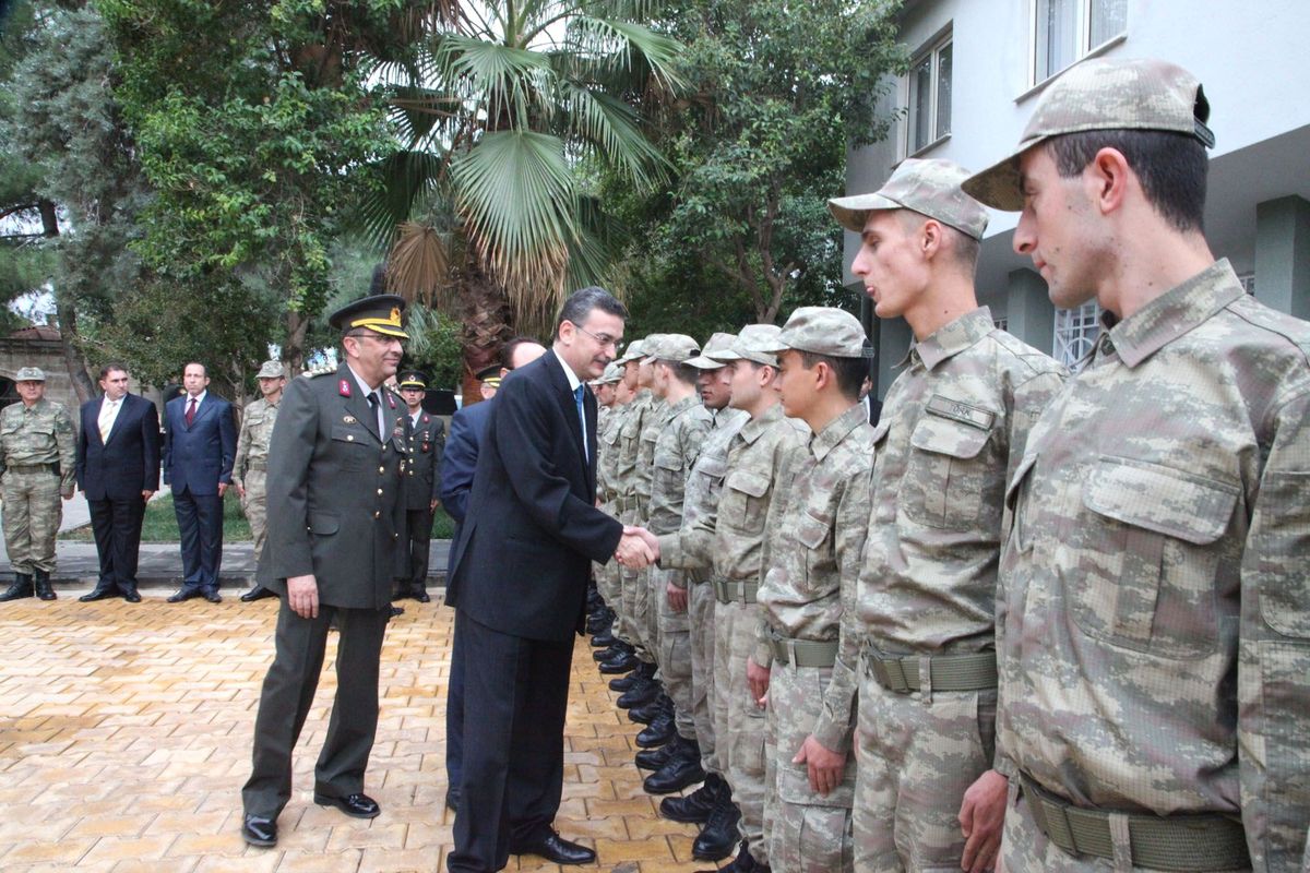 Vali Güvenç, Görev Başındakilerle Bayramlaştı