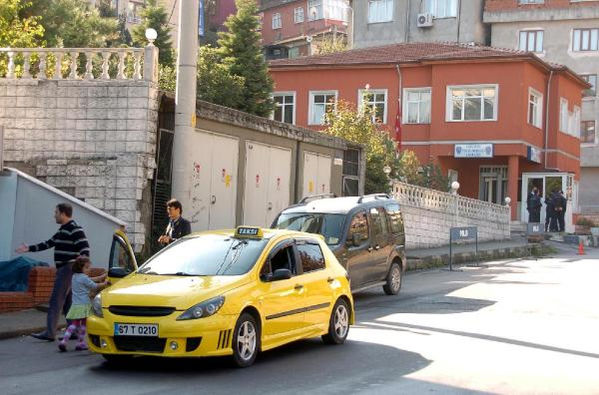 13 Yaşındaki Sürücüye ve Yanındaki Babasına Para Cezası