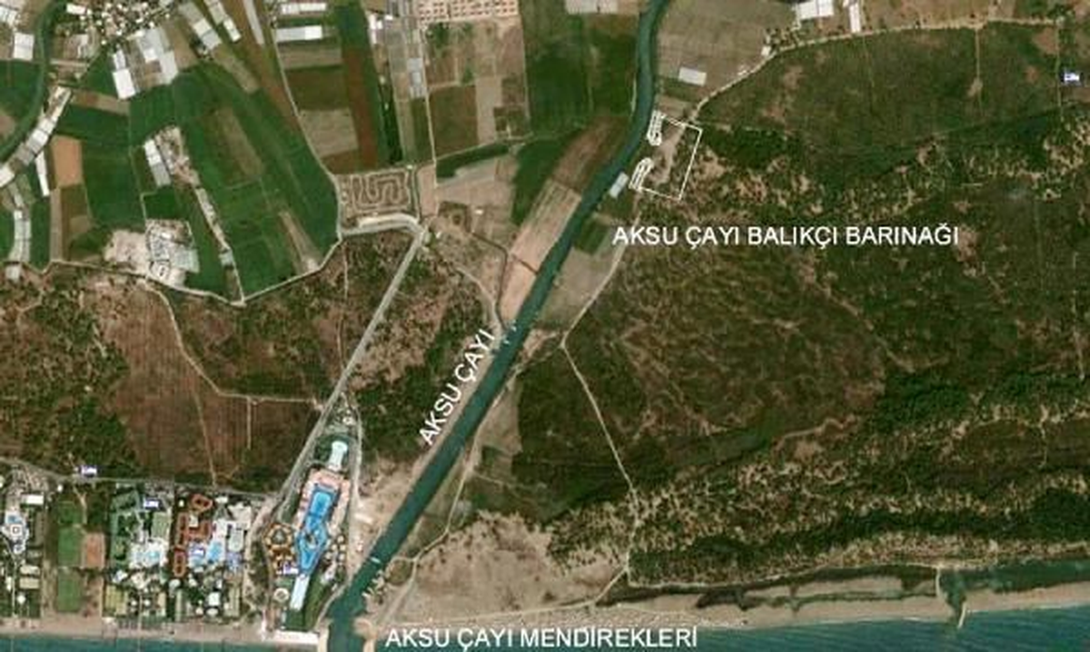 Bakan Eker\'e Gelen Taleplerin Bazıları Tebessüm Ettiriyor