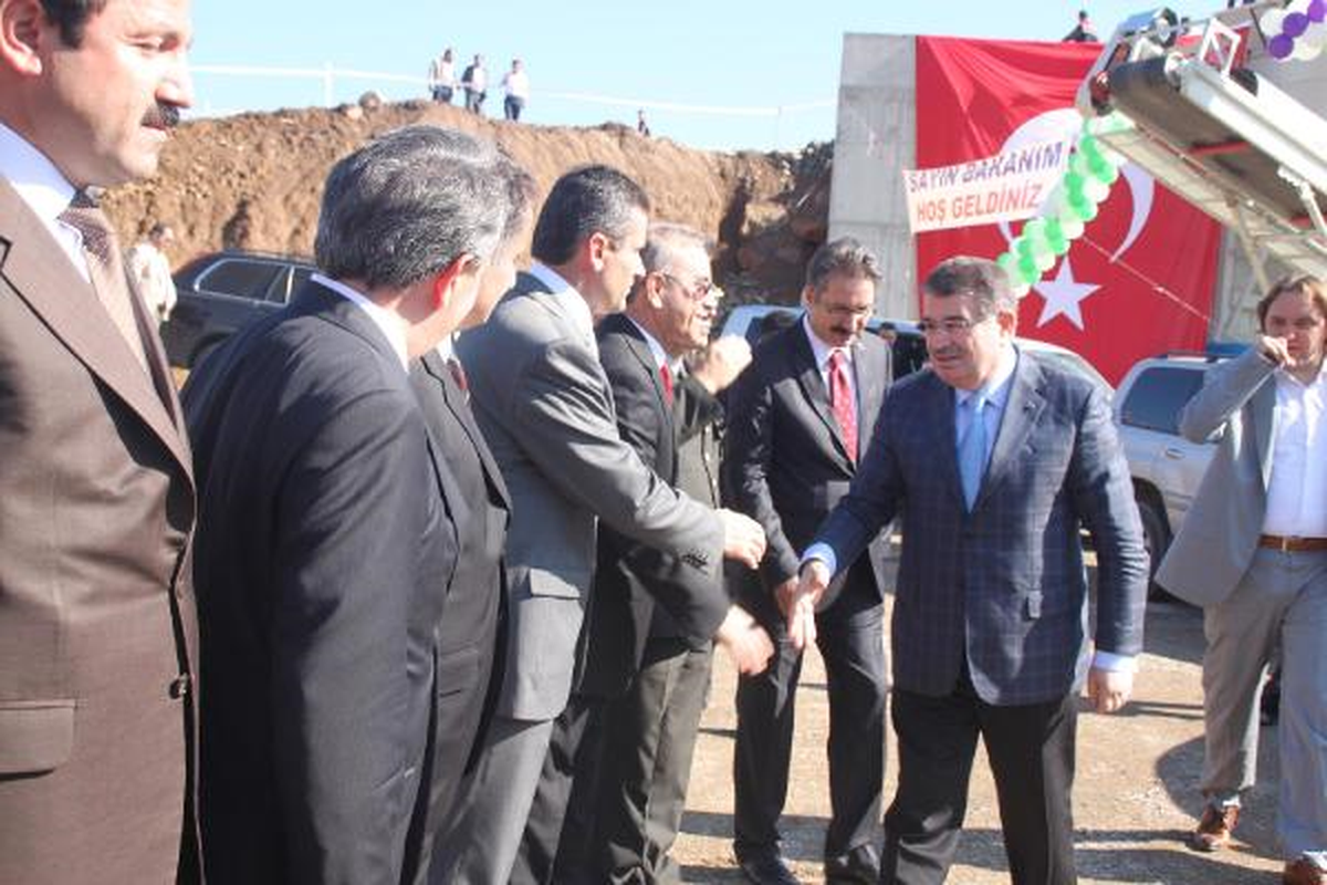 Bakan Şahin: İyilere Anahtar, Kötülere Kilit Olmaya Devam Edeceğiz