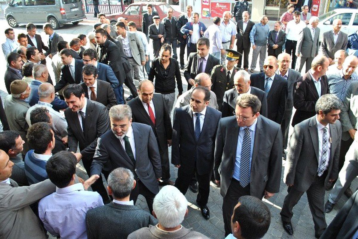 Bakan Yıldız İncesu\'da Bayramlaştı