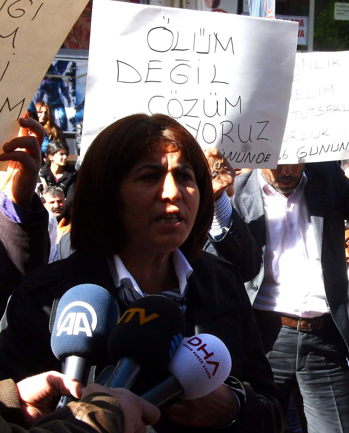 BDP\'den Açlık Grevindeki Mahkumlar İçin Eylem