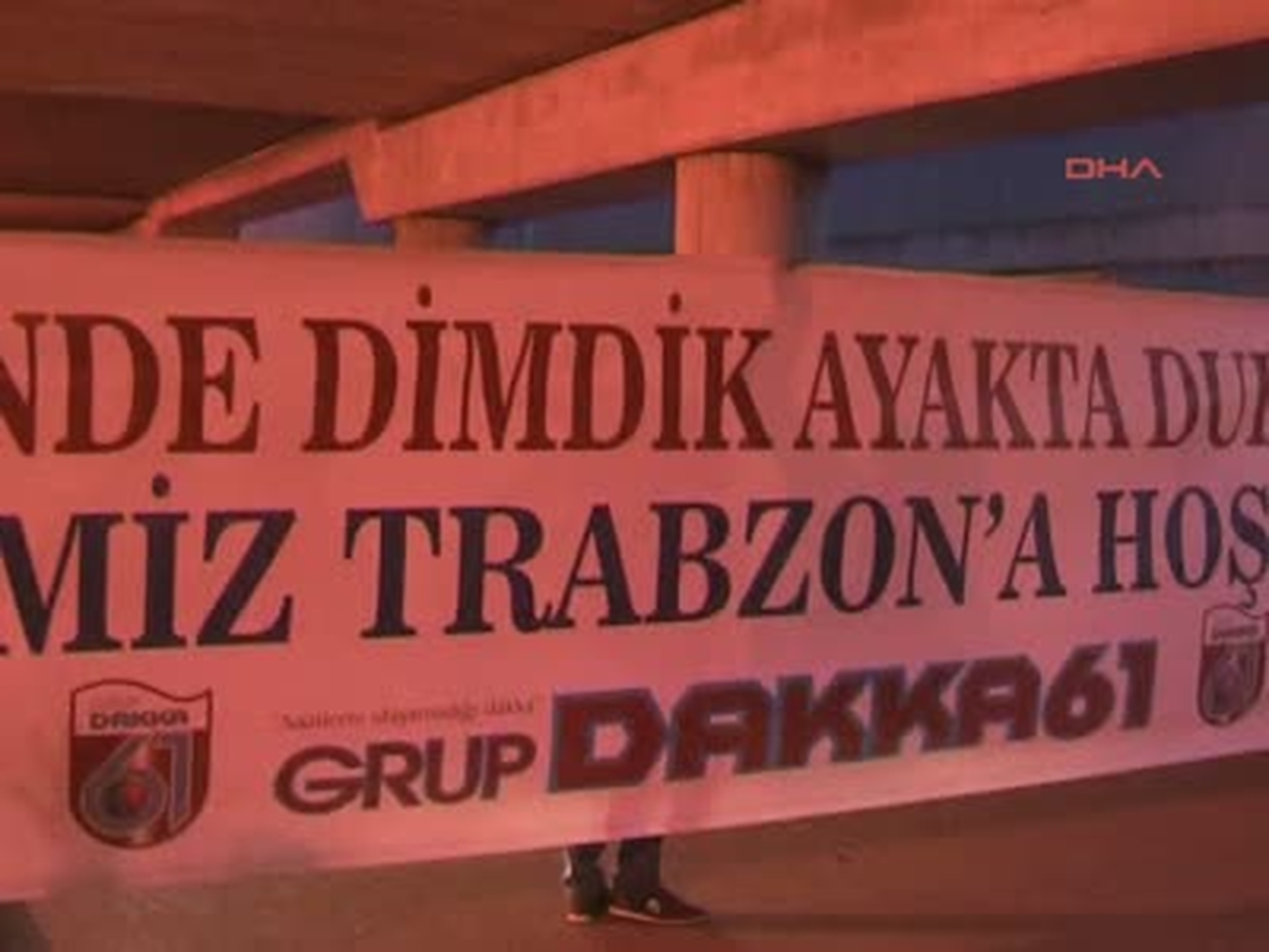 Bursaspor Kafilesi Trabzon\'da Büyük Bir Coşkuyla Karşılandı