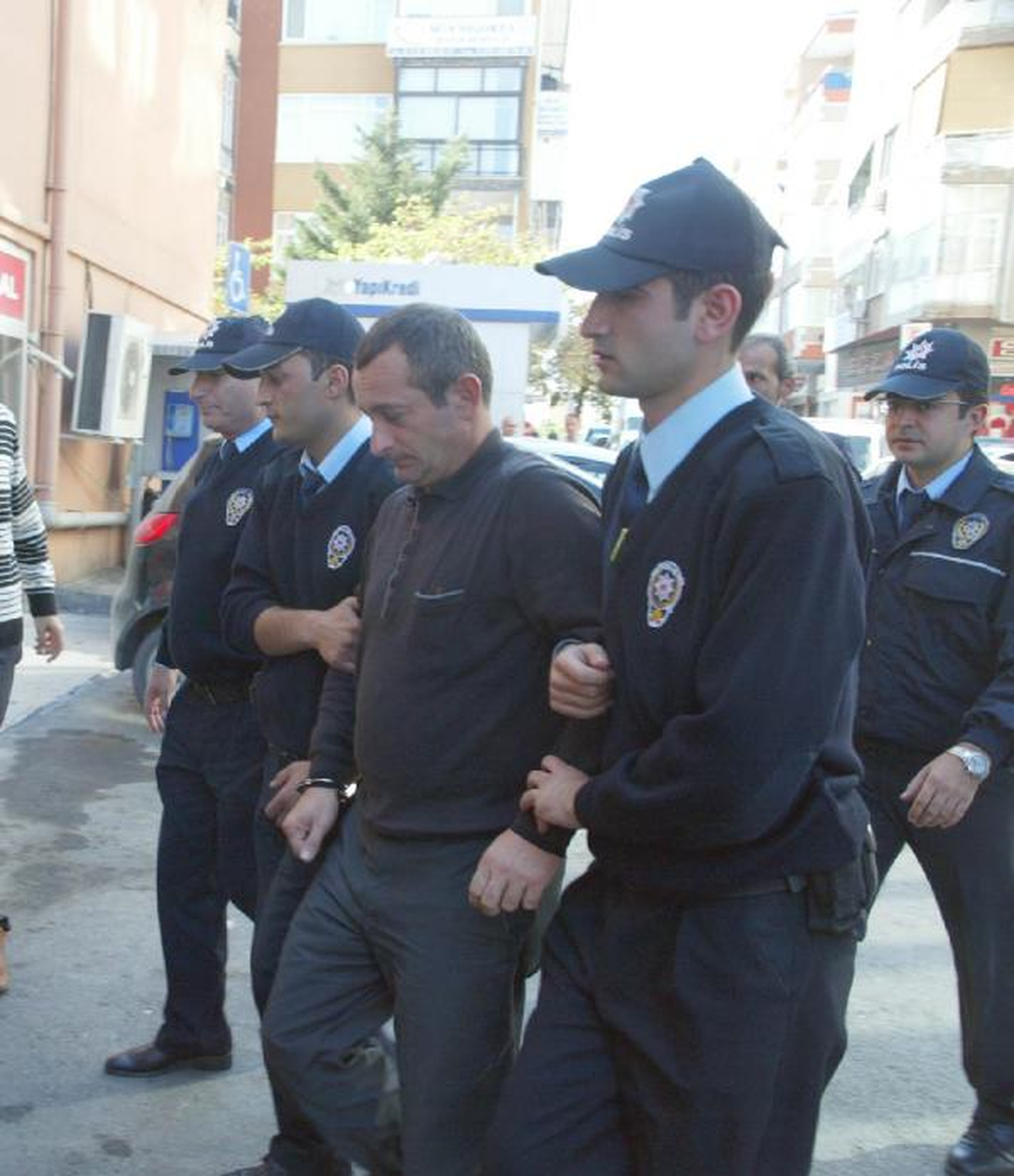 Hamile Eski Eşini Öldürüp Firar Eden Zanlı İstanbul\'da Yakalandı