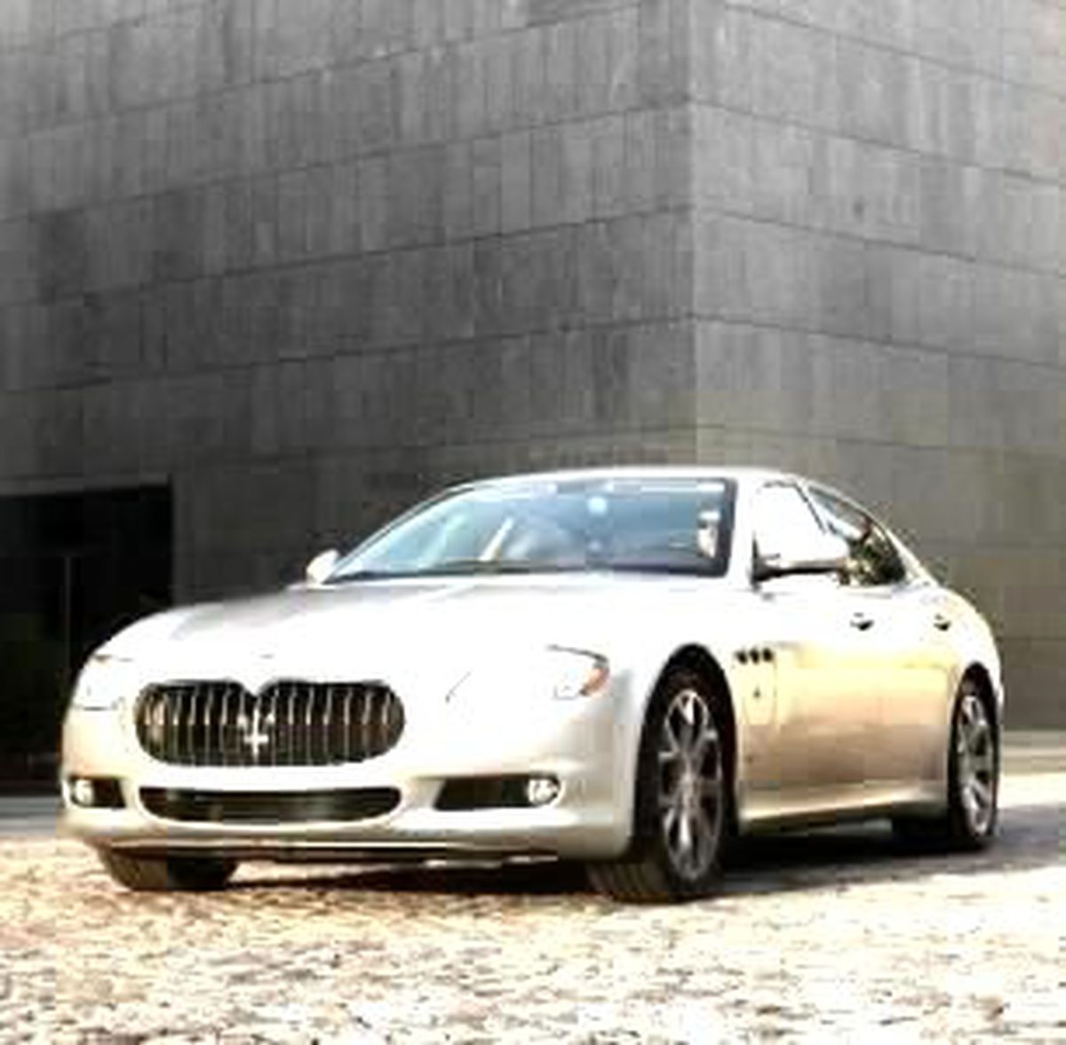 İstanbul Auto Show\'da Maserati 4 Kapılı Lüks Sporcusu: Quattroporte S