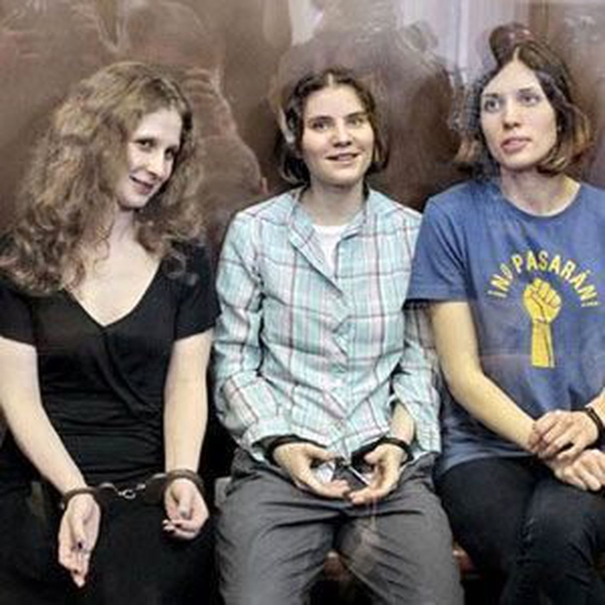 İsveç\'te \'Pussy Riot\'a Yardım Gecesi