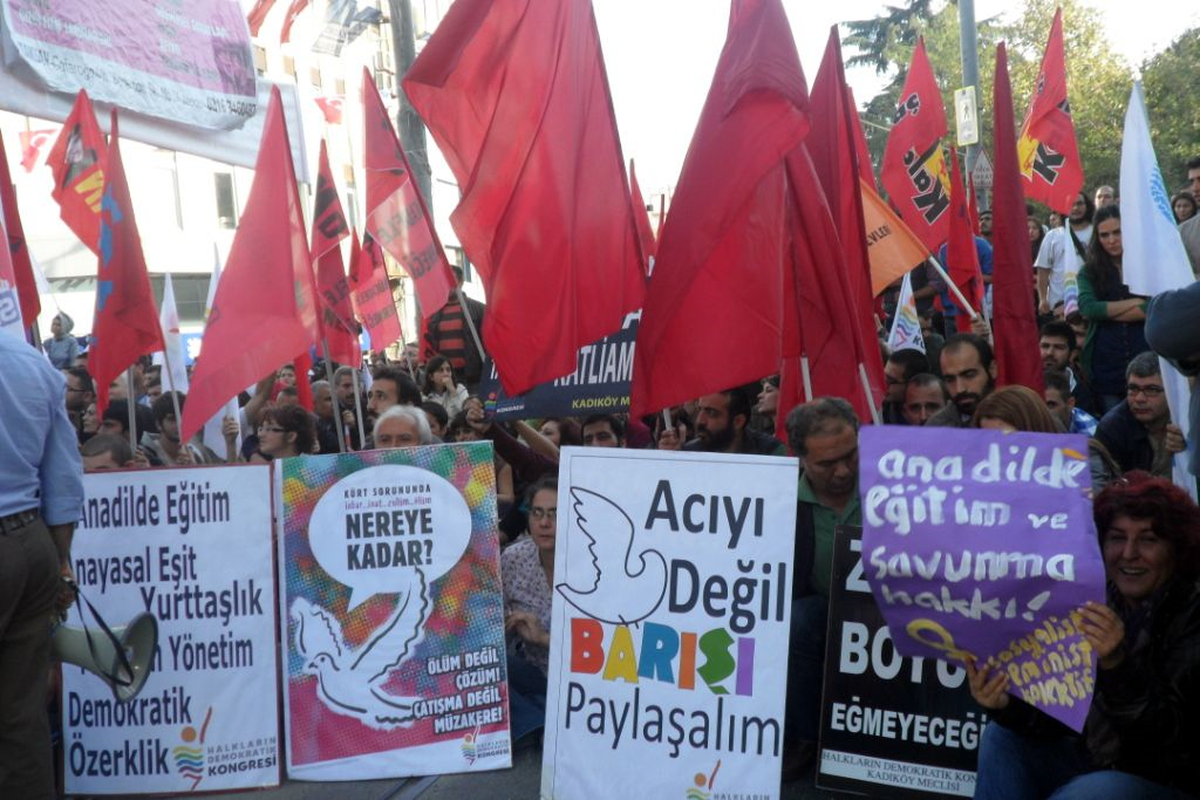 Kadıköy\'de Açlık Grevine Destek Eylemi )