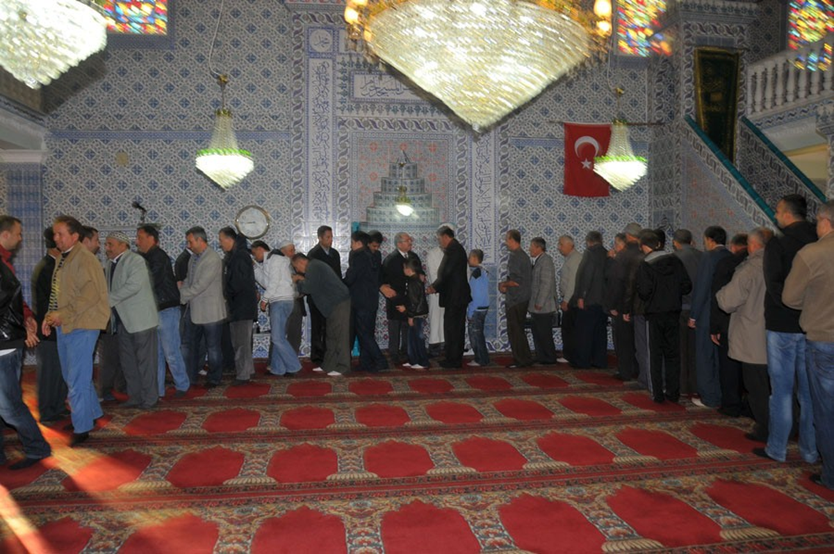 Kırklareli Valisi Yaman, Sel Felaketinin Yaşandığı Büyükkarıştıran Beldesindeki Vatandaşlarla...