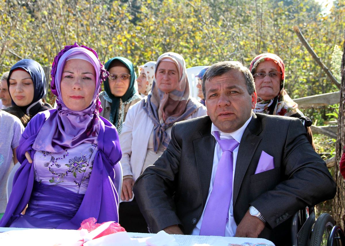 Nişanlanarak Engelleri Birlikte Aştılar