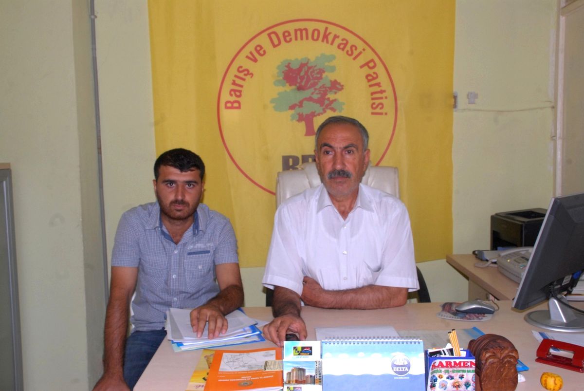 Siverek BDP İlçe Teşkilatı Dönüşümlü Açlık Grevini Başlattı
