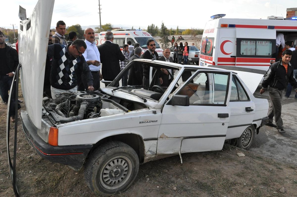 Yerköy\'de Trafik Kazası: 8 Yaralı