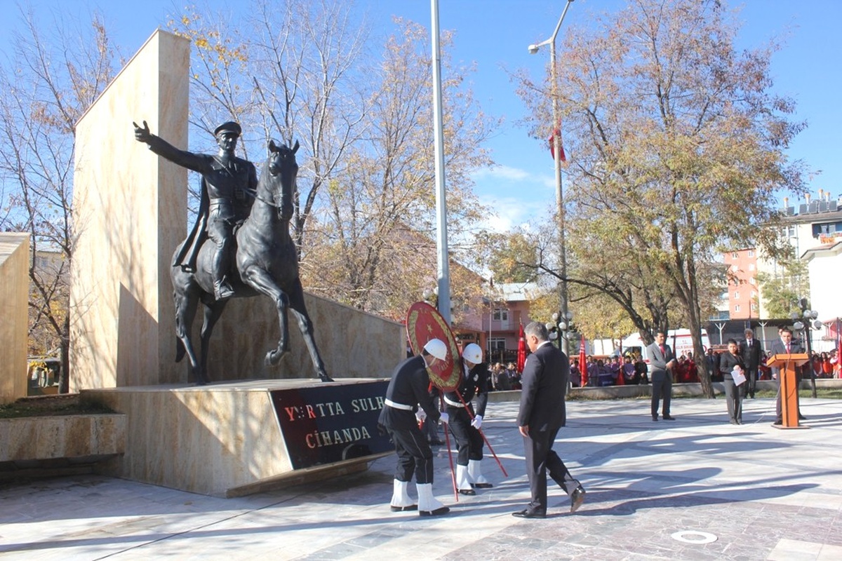 Ağrı\'da Cumhuriyet Bayramı Kutlamaları