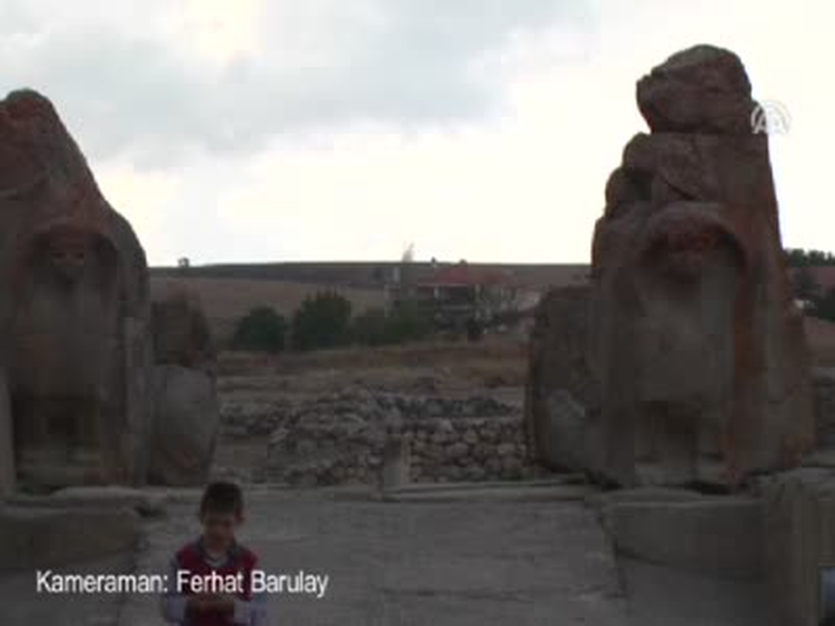 Alacahöyük\'te İskan "Taş Devri"Ne Dayandı