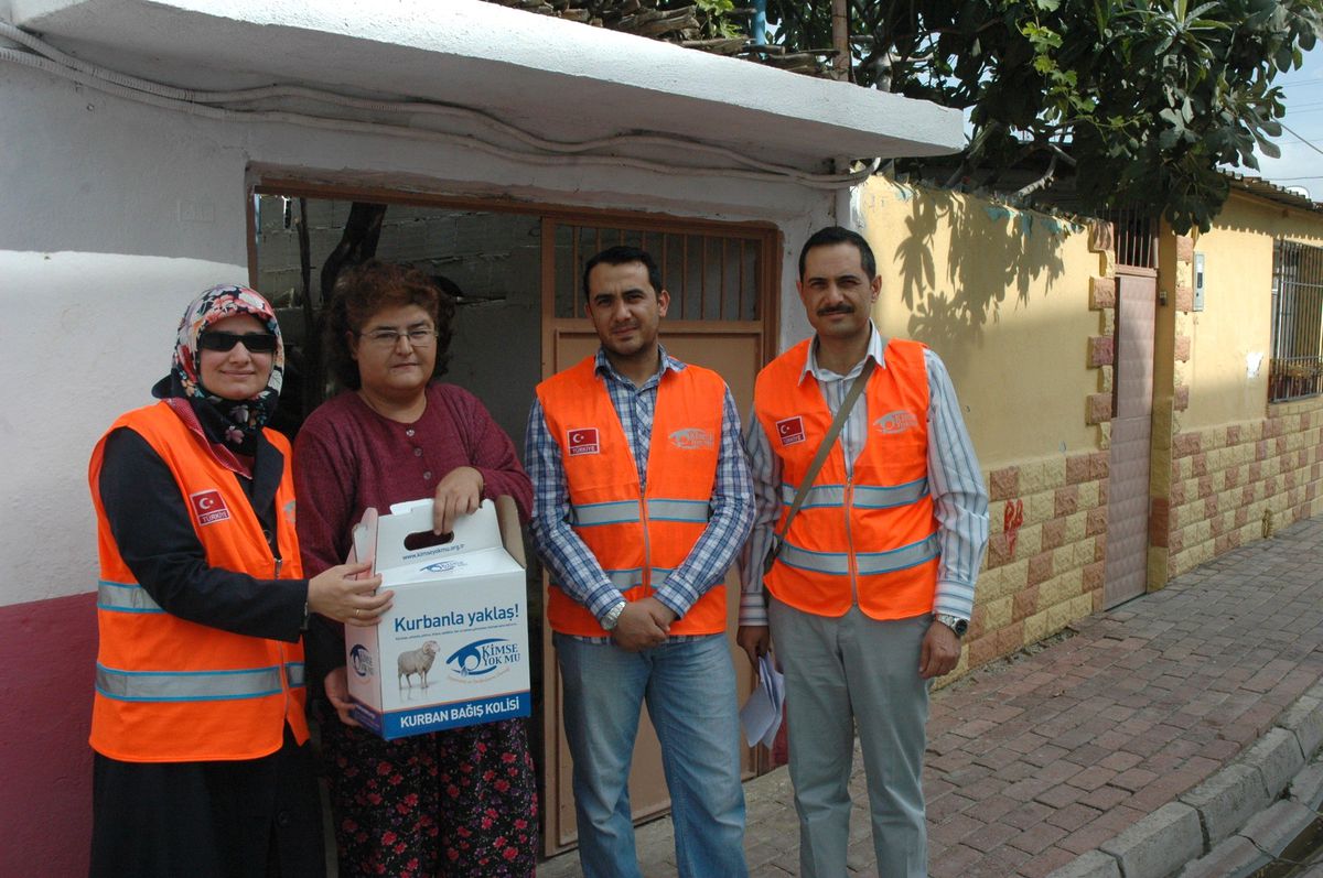 Aydın\'da 175 Ailenin Evine Et Girdi
