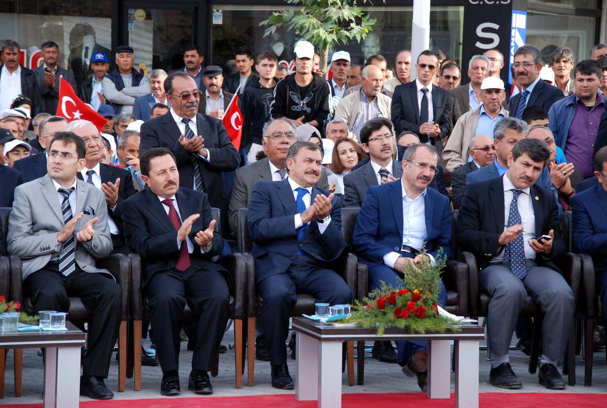Bakan Dinçer: "Bdp\'lilerinki Beyhude Çabalardır"