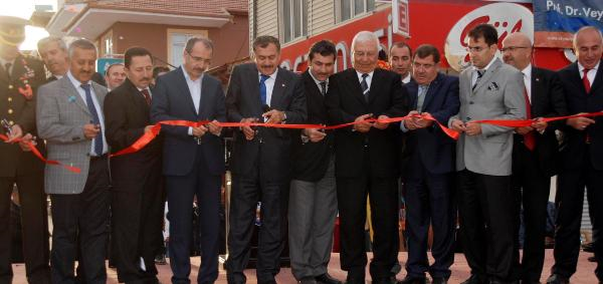 Bakan Dinçer: Çocuklar Seçtikleri Derslerle Bize ve Medyaya Ders Verdi (2)