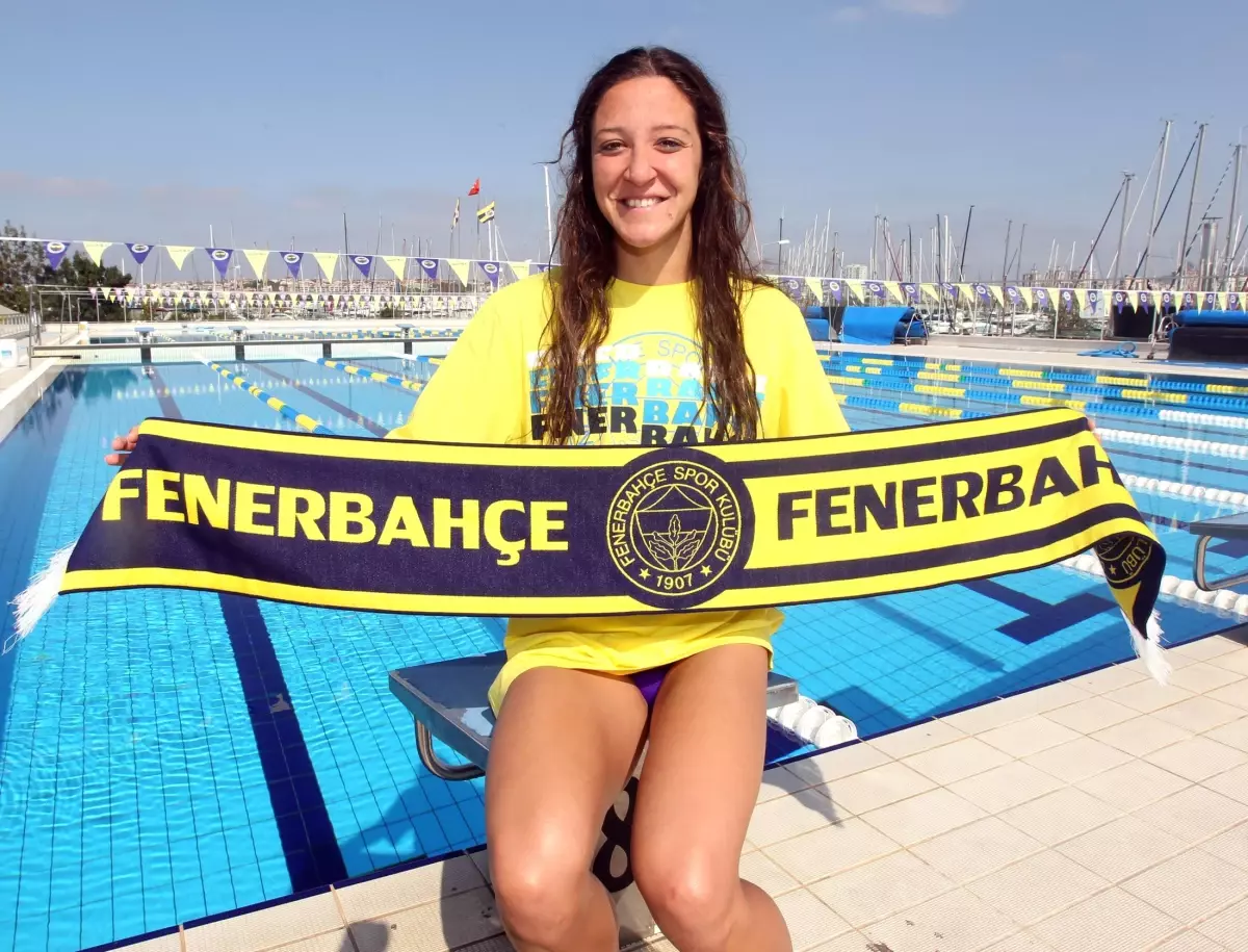 Burcu Dolunay Kendi Rekorunu Kırdı