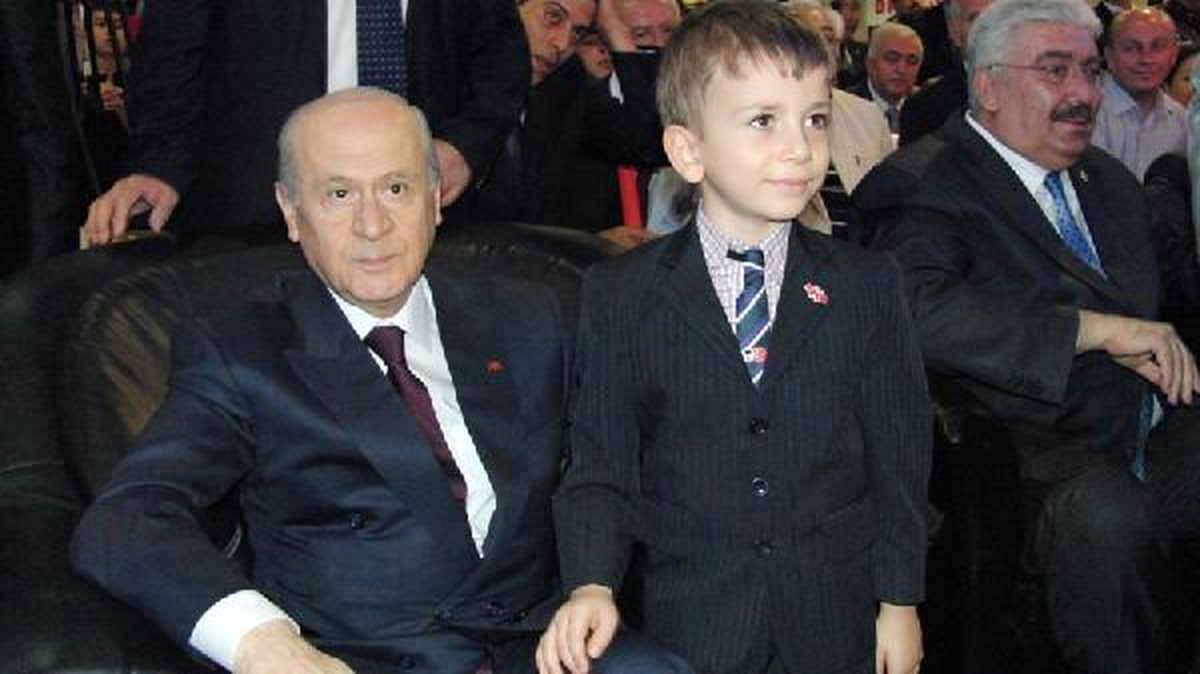 Devlet Bahçeli\'den Kutlama Kısıtlamalarına Tepki