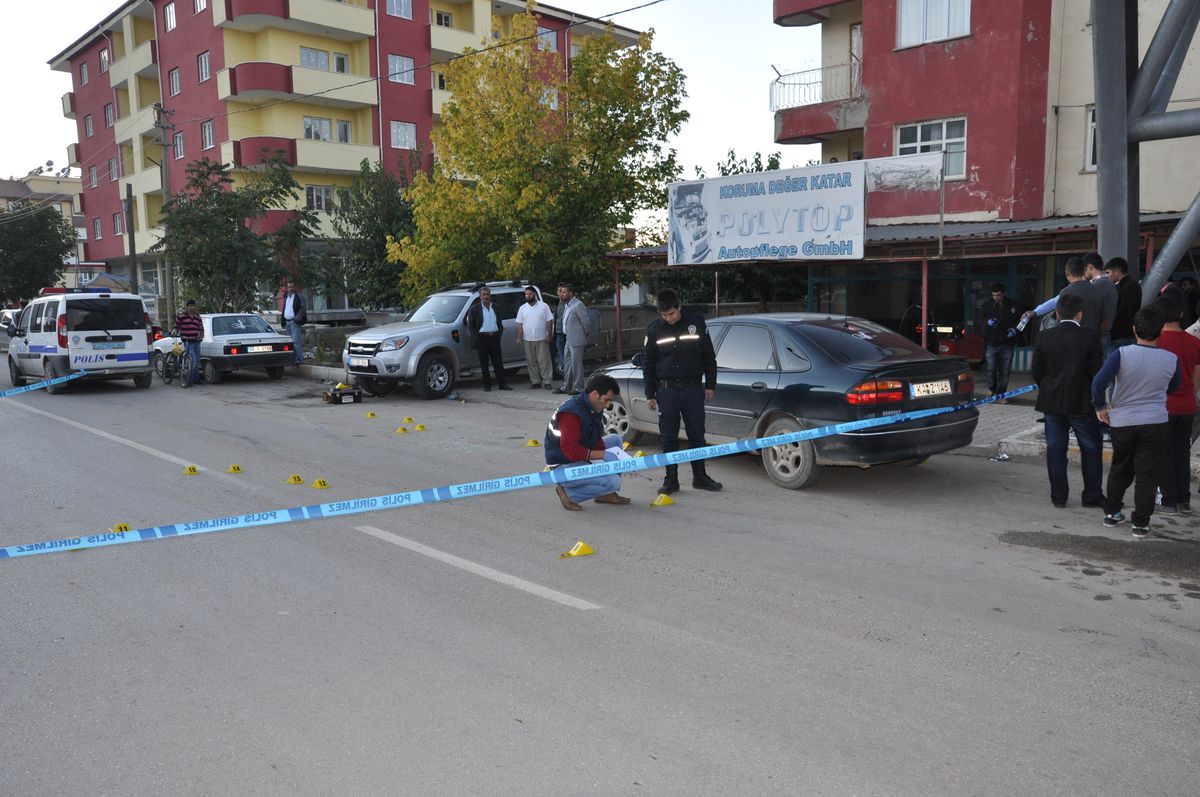 Elbistan\'da Oto Yıkamacıda Silahlı Saldırı: 1 Yaralı