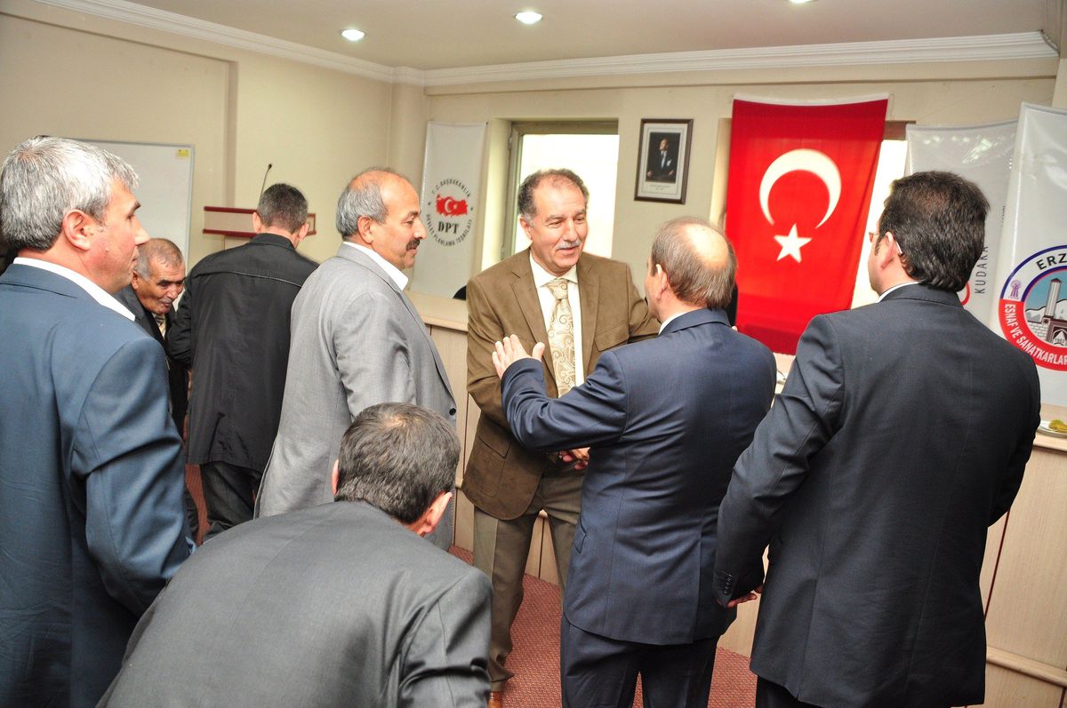 Esnaf Sarayı\'nda Bayramlaşma