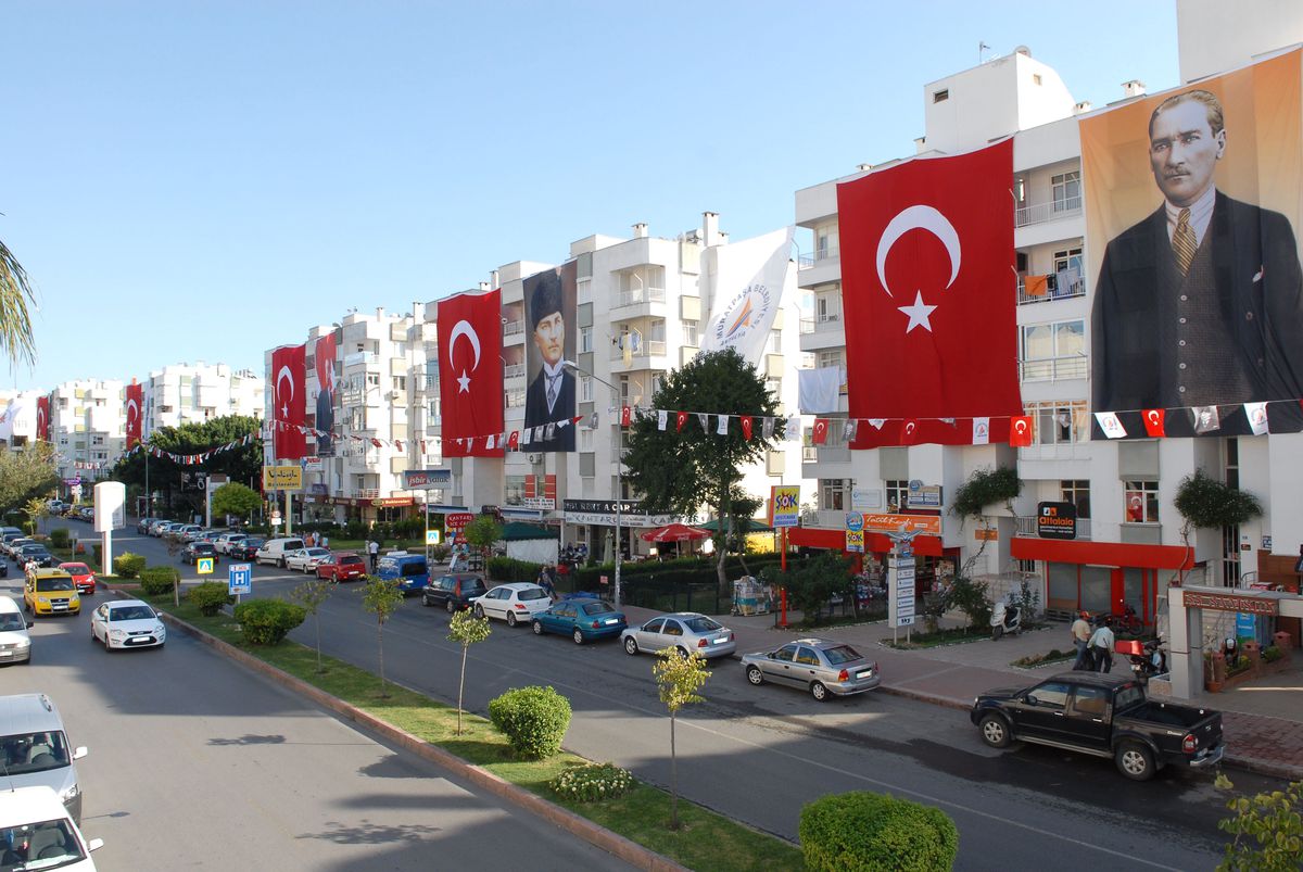 Muratpaşa\'da 29 Ekim Coşkusu