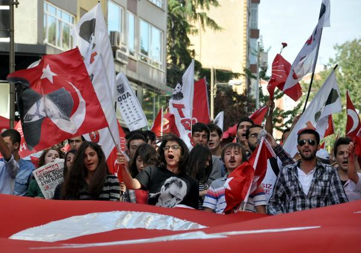 Samsun\'da İki Ayrı Bayram Kutlaması