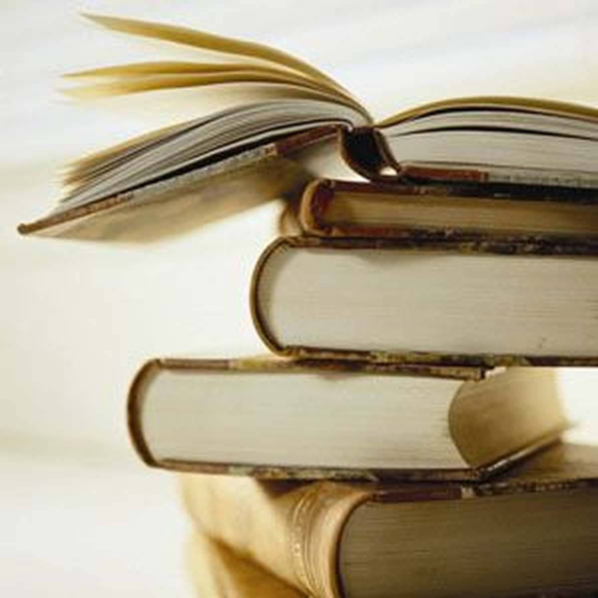 Ağrı Türk Telekom Okulları\'na Kitap Desteği
