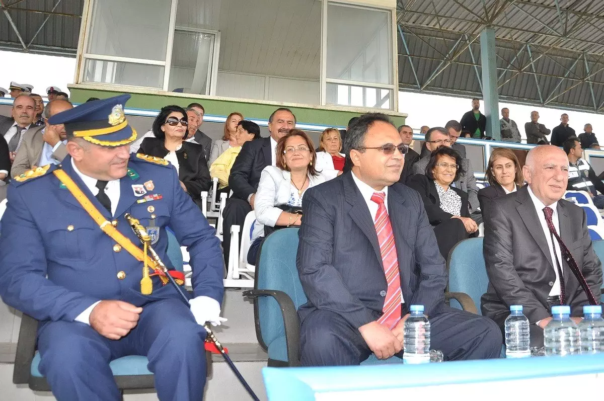 Aliağa'da Cumhuriyetin 89. Yılı Kutlamaları Sürüyor