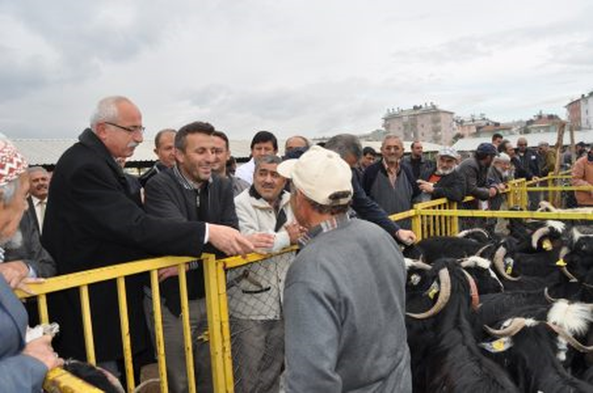 Bayramda Yüzleri Güldürdü