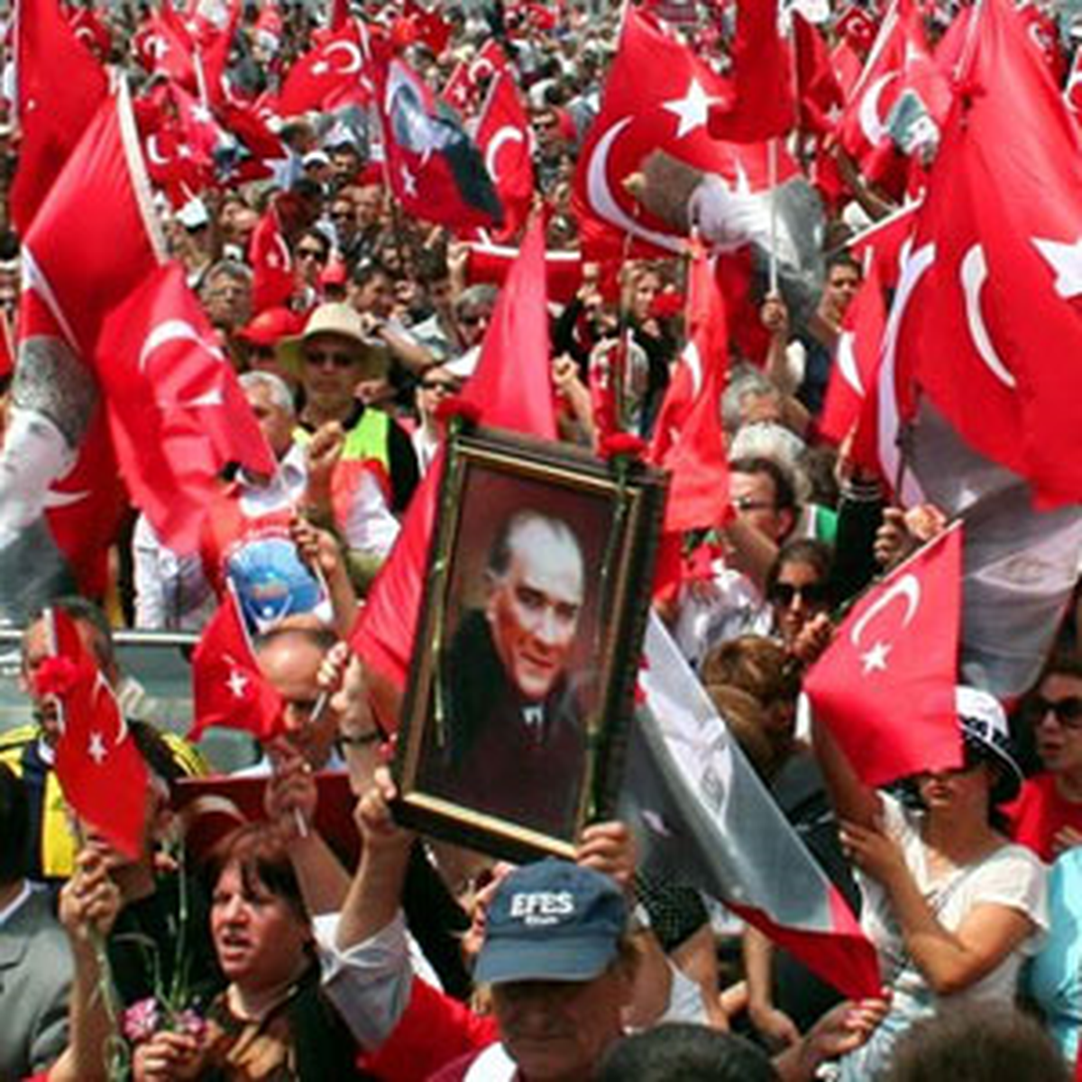 BBC: Ankara\'da Gergin Bekleyiş