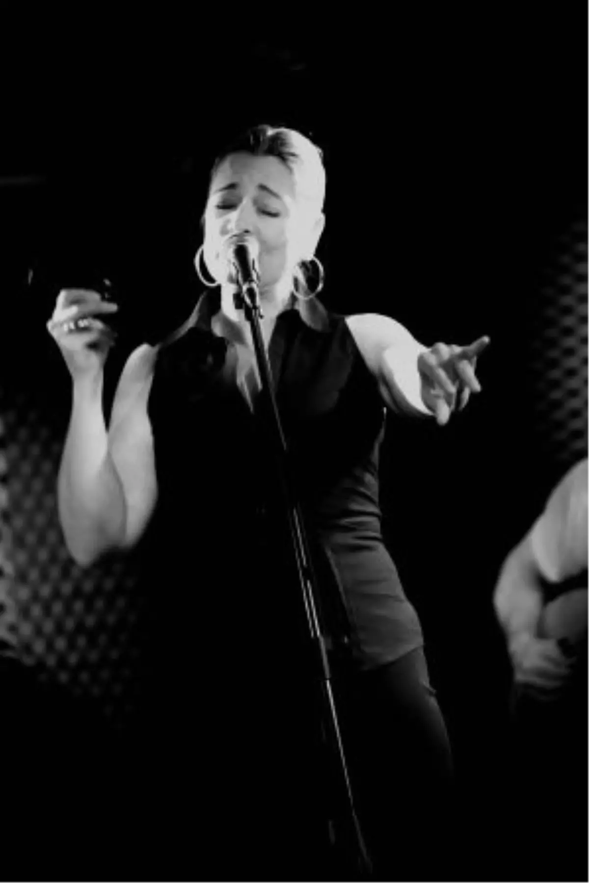 Birsen Tezer, İstanbul Bronx\'ta!