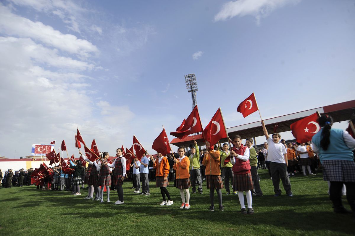 Çanakkale\'de 29 Ekim Coşkusu