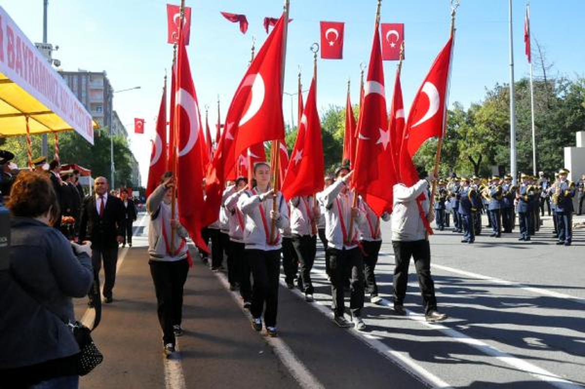 Diyarbakır\'da Coşkulu Bayram