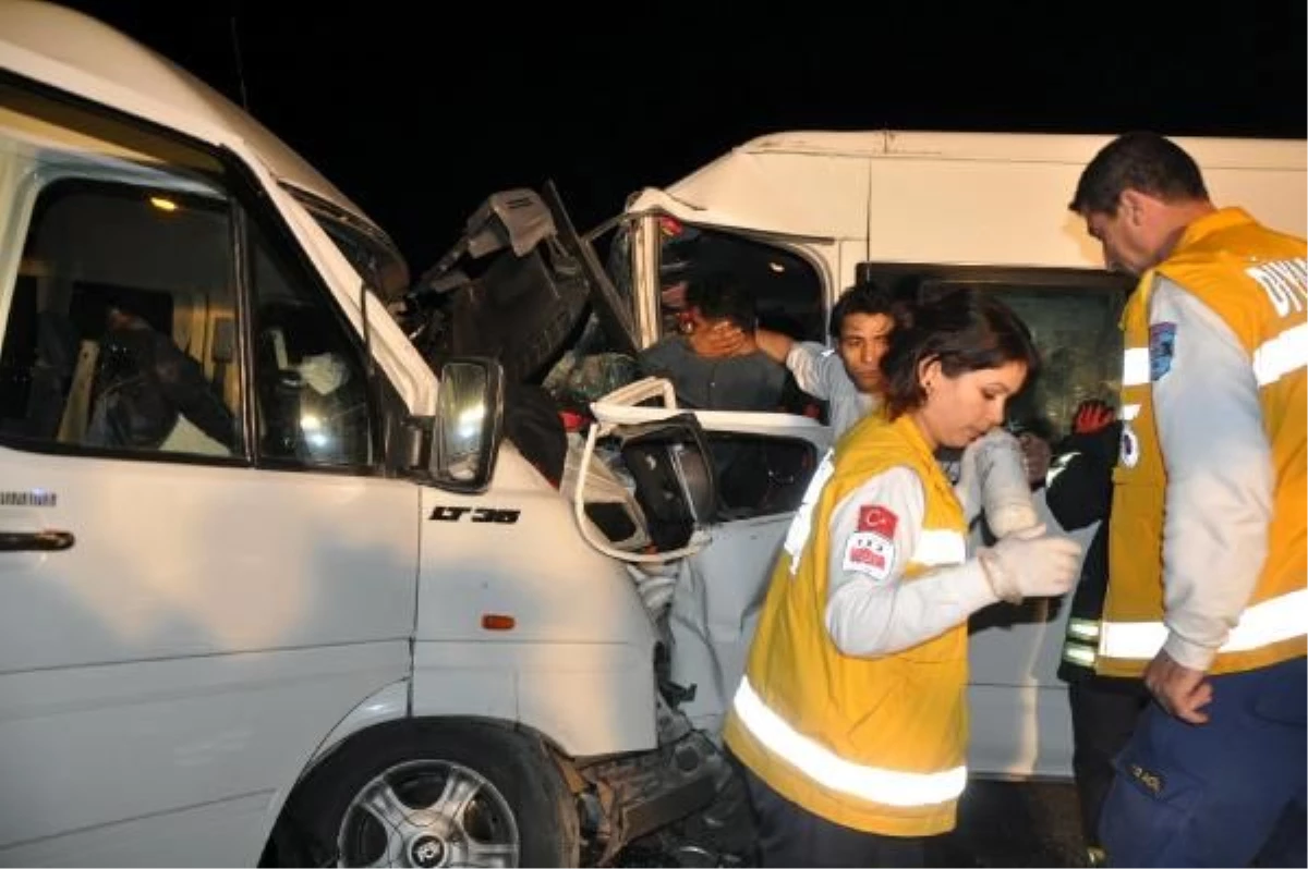 Diyarbakır\'da İki Ayrı Kaza: 4 Ölü, 25 Yaralı