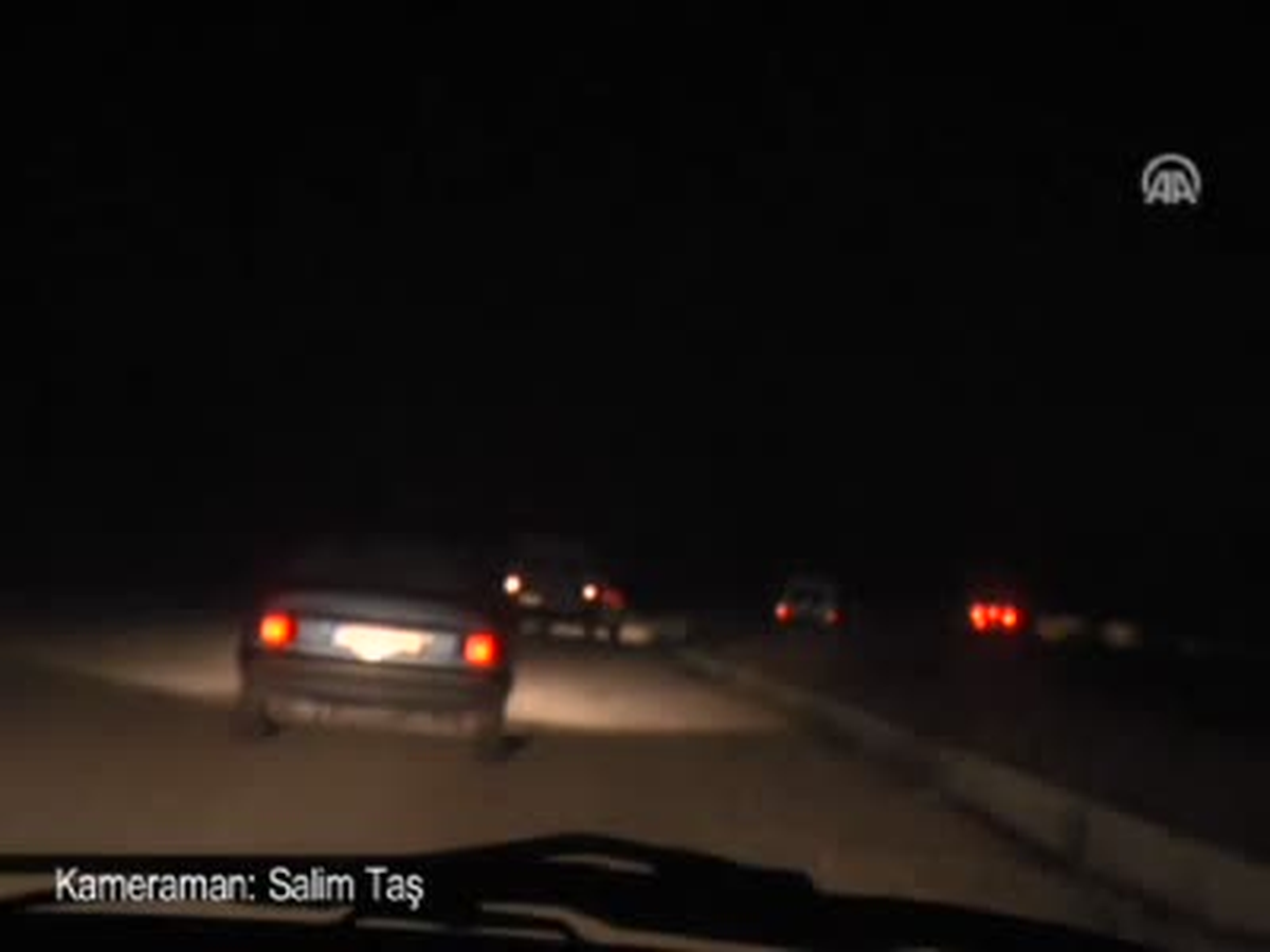 Esed\'in Askerleri Türkiye\'ye Kaçtı