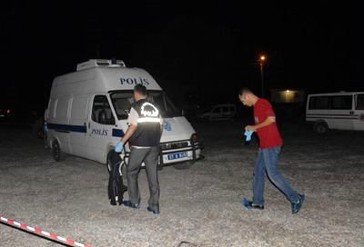 İnşaat Birlikte Çalıştığı Arkadaşının Boğazını Kesti