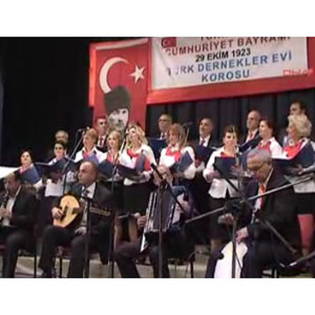 Kosova\'da 29 Ekim Cumhuriyet Bayramı