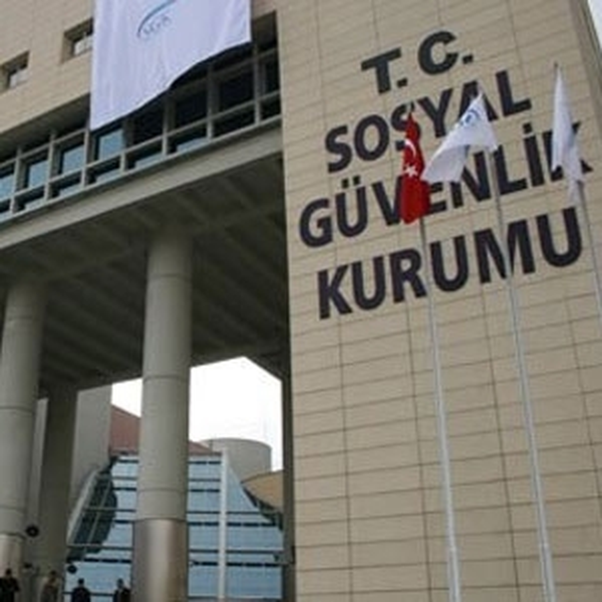 Mahkeme, "Boşanarak Sgk\'nın Dolandırılamayacağına" Hükmetti