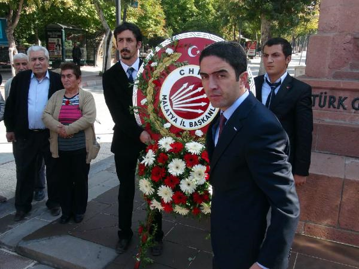 CHP, İP ve ADD Üyelerinden Cumhuriyet Yürüyüşü