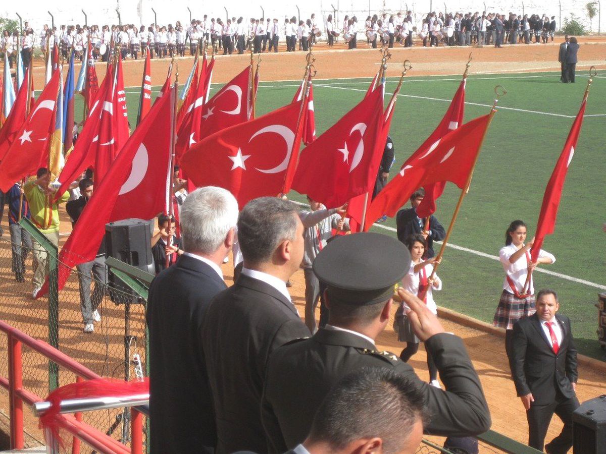 Ödemiş Saraçoğlu\'nda Cumhuriyet Coşkusu