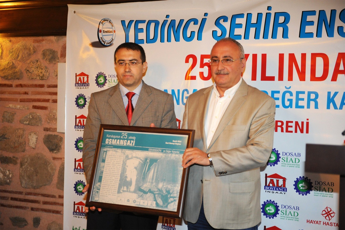Pala\'ya \'Osmangazi\'ye Değer Katanlar\' Ödülü