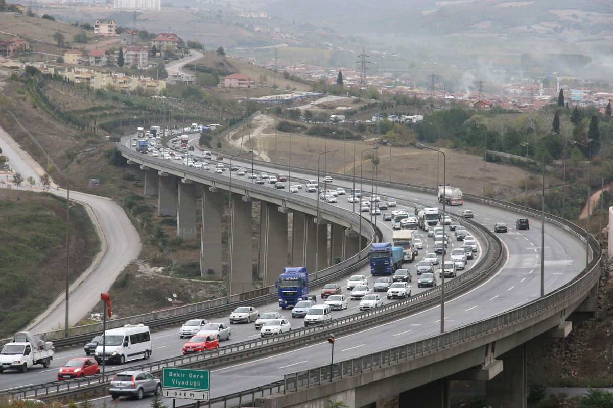 Tatilciler Dönüş Yolunda