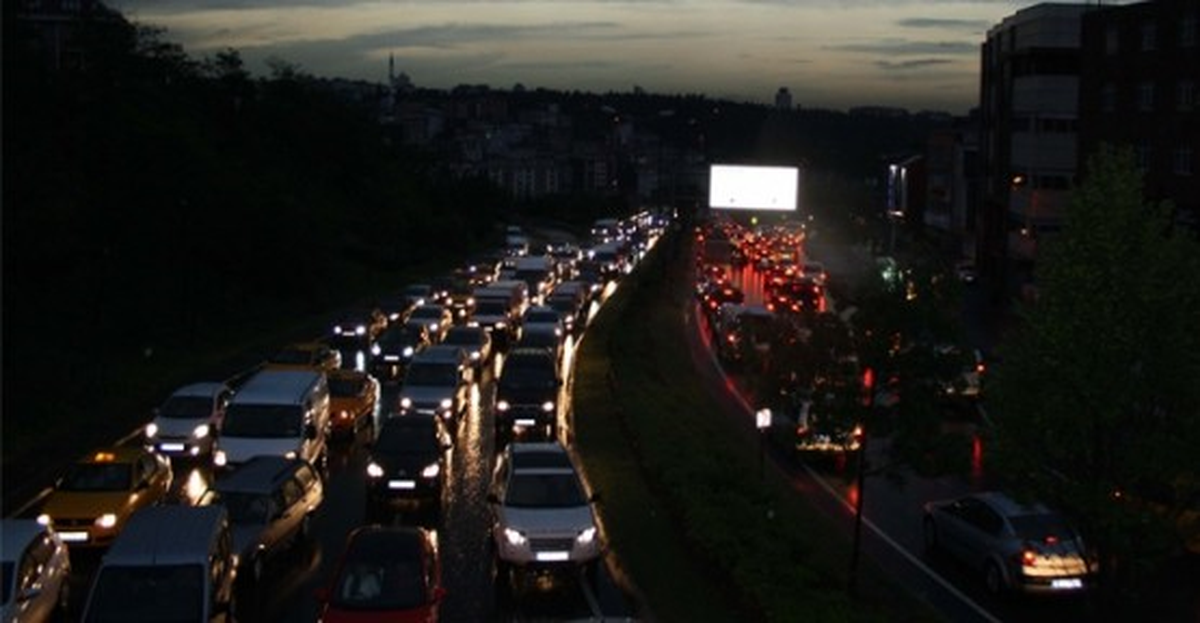 TEM\'de Gece Yarısı Yoğunluğu