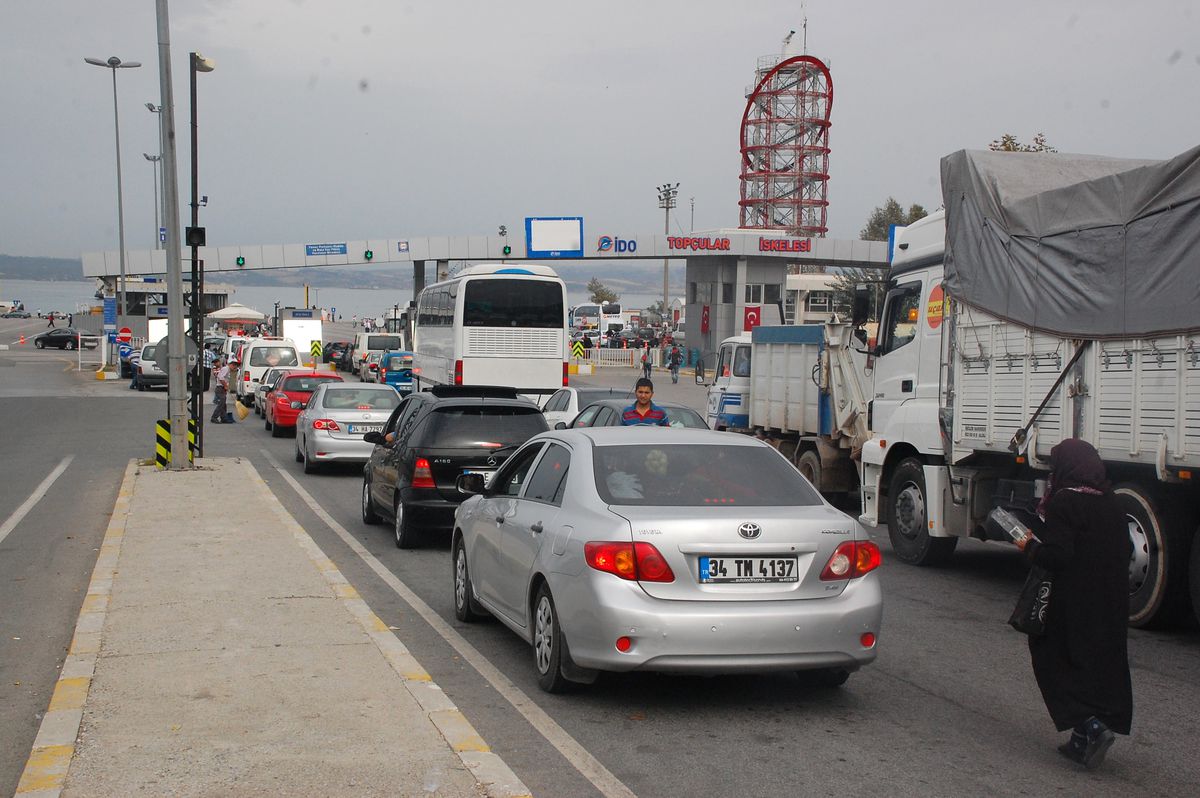 Topçular\'dan 4 Günde 30 Bin Araç Geçti